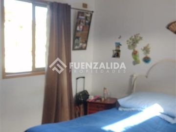 Casa en venta de 4 dorm. en Algarrobo