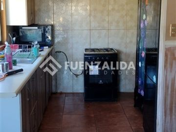Casa en venta de 4 dorm. en Algarrobo