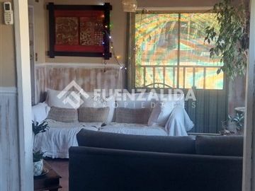 Casa en venta de 4 dorm. en Algarrobo