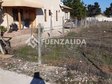 Casa en venta de 4 dorm. en Algarrobo