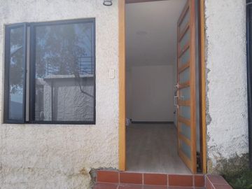 VENTA DEPART 2 DORMT  PARQUEO SEGURIDAD 24/7  ESTRENO VALLE DE LOS CHILLOS (JLR)