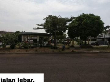 Rumah Cantik di Cluster Aralia Harapan Indah Bekasi