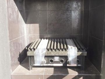 Departamento de 3 amb. al frente A ESTRENAR . BalcÃ³n con parrilla. Muy luminoso y con detalles de categorÃ­a!