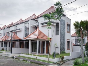 Rumah dijual murah cantik rasa villa konsep Balinese di pinggir jln nasional Soekarno Hatta