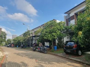 DIJUAL RUMAH MINIMALIS 2 LANTAI FURNISHED SIAP HUNI DI DELATINOS BSD