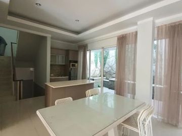 Rumah Modern Semi Furnish di Kebayoran Garden Bintaro, 5802-GB 0811111----