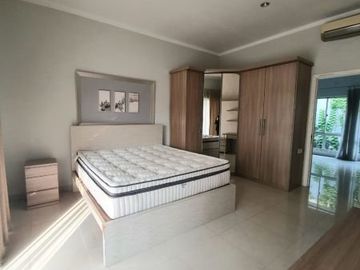 Rumah Modern Semi Furnish di Kebayoran Garden Bintaro, 5802-GB 0811111----