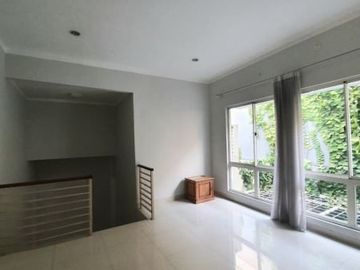 Rumah Modern Semi Furnish di Kebayoran Garden Bintaro, 5802-GB 0811111----