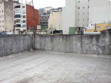 PH DE 216 M² CUBIERTOS EN EXCLUSIVA ZONA DE CABALLITO. VALLE 1000