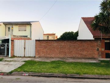 Terreno de 333m2 en barrio Zaccagnini