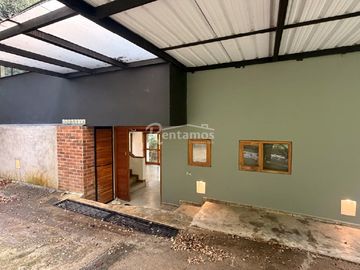 casa en venta en loma de las brujas. Cod V777241