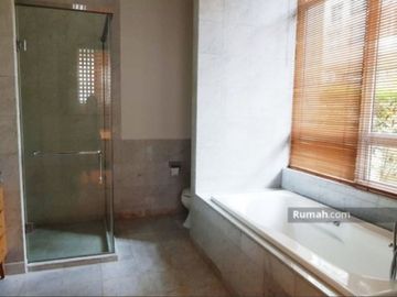 For Rent 2 Storey Exclusive Apartment at Pakubuwono