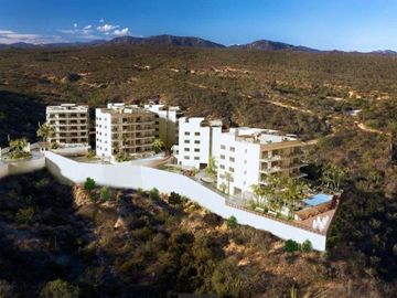Condominio con vista al mar y la montaña en venta, en Corredor Turistico