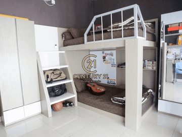 Rumah Cantik Rapi Fully Furnished Lokasi Strategis