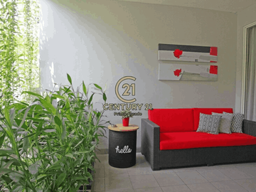 Rumah Cantik Rapi Fully Furnished Lokasi Strategis