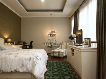 Rumah Cantik Rapi Fully Furnished Lokasi Strategis