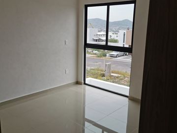 CASA VENTA JURIQUILLA QUERETARO CON ROOF GARDEN
