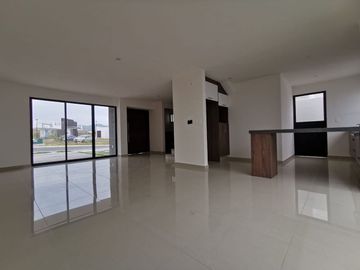 CASA VENTA JURIQUILLA QUERETARO CON ROOF GARDEN