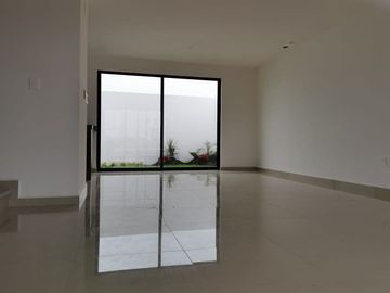 CASA VENTA JURIQUILLA QUERETARO CON ROOF GARDEN