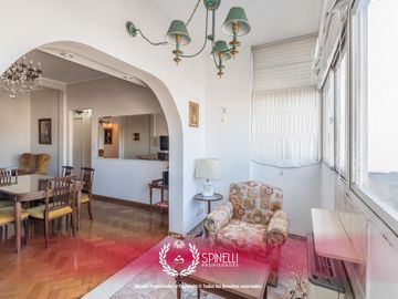 Semipiso 3 amb de 84m2 c/baño y toilette en edificio de gran categoría en San Juan y Boedo