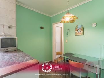 Semipiso 3 amb de 84m2 c/baño y toilette en edificio de gran categoría en San Juan y Boedo