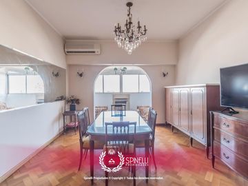 Semipiso 3 amb de 84m2 c/baño y toilette en edificio de gran categoría en San Juan y Boedo