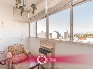 Semipiso 3 amb de 84m2 c/baño y toilette en edificio de gran categoría en San Juan y Boedo