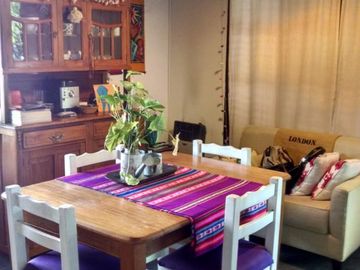 HERMOSO PH DE 3 AMBIENTES EN TORELLO E/ DANTE Y DELL EVA HURLINGHAM.
APTO CRÉDITO.