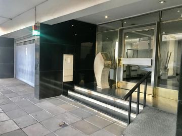Departamento de 4 ambientes al frente  con balcon - Floresta Norte