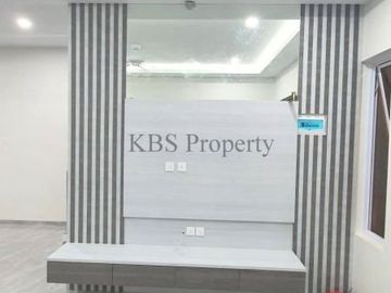 Dijual Rumah 3 Lt Beverly Green