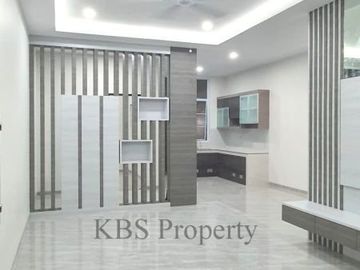 Dijual Rumah 3 Lt Beverly Green