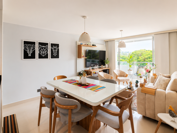 ¡Se vende espectacular apartamento en el Anillo Vial de Floridablanca!
 Área: 85.97 m²
Estrato: 5

D