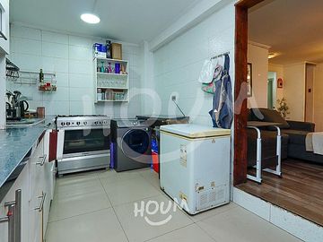 CASA CON LOCAL FUNCIONANDO