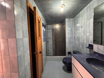 bodega en arriendo/venta en san miguel-barrios unidos. Cod A700773