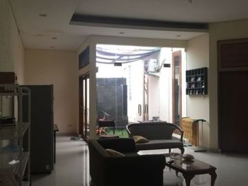 Rumah batununggal dekat Buah batu, kembar Bandung
