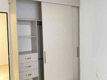 EN VENTA BONITA CASA SEMINUEVA AL SUR DE LEÓN GTO EN RESIDENCIAL EL DORADO