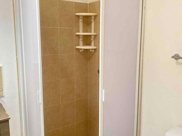 EN VENTA BONITA CASA SEMINUEVA AL SUR DE LEÓN GTO EN RESIDENCIAL EL DORADO