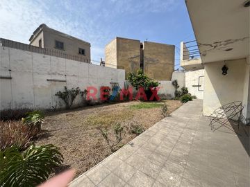 DESCRIPCIÓN CASA CALLAO – DOS PISOS

¡Espaciosa y sólida casa de 2 pisos en el corazón del Callao! Ideal para familias o inversión
Se vende amplia