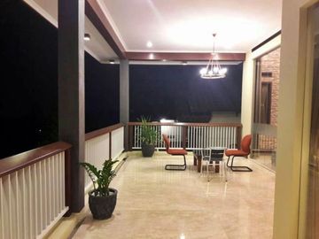 Rumah Lux di Dago Dekat Tubagus Ismail & Dipatiukur