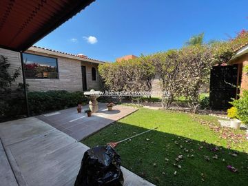 CASA EN VENTA EN TEQUISQUIAPAN EL PEDREGAL  LORENA