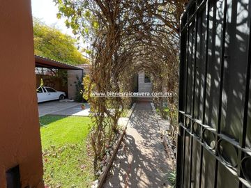 CASA EN VENTA EN TEQUISQUIAPAN EL PEDREGAL  LORENA