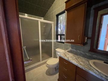 CASA EN VENTA EN TEQUISQUIAPAN EL PEDREGAL  LORENA
