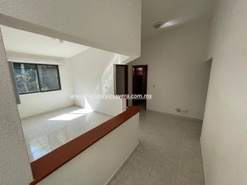 CASA EN VENTA EN TEQUISQUIAPAN EL PEDREGAL  LORENA
