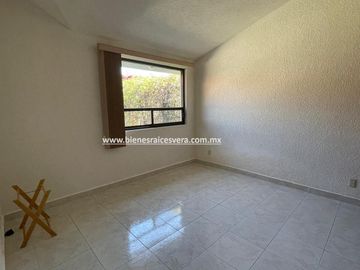 CASA EN VENTA EN TEQUISQUIAPAN EL PEDREGAL  LORENA
