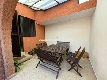 CASA EN VENTA EN TEQUISQUIAPAN EL PEDREGAL  LORENA