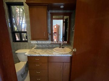CASA EN VENTA EN TEQUISQUIAPAN EL PEDREGAL  LORENA