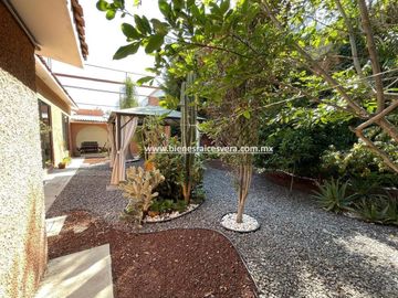 CASA EN VENTA EN TEQUISQUIAPAN EL PEDREGAL  LORENA
