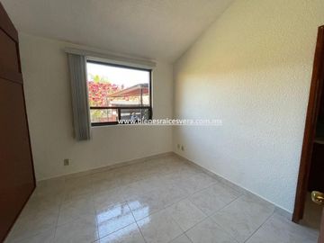 CASA EN VENTA EN TEQUISQUIAPAN EL PEDREGAL  LORENA