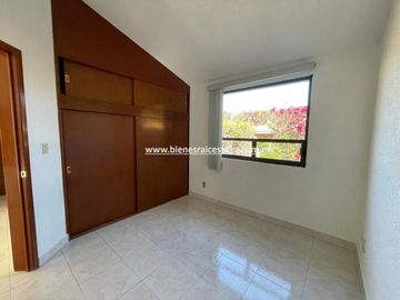 CASA EN VENTA EN TEQUISQUIAPAN EL PEDREGAL  LORENA