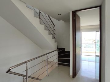 casa condominio en venta en los alpes. Cod V102064
